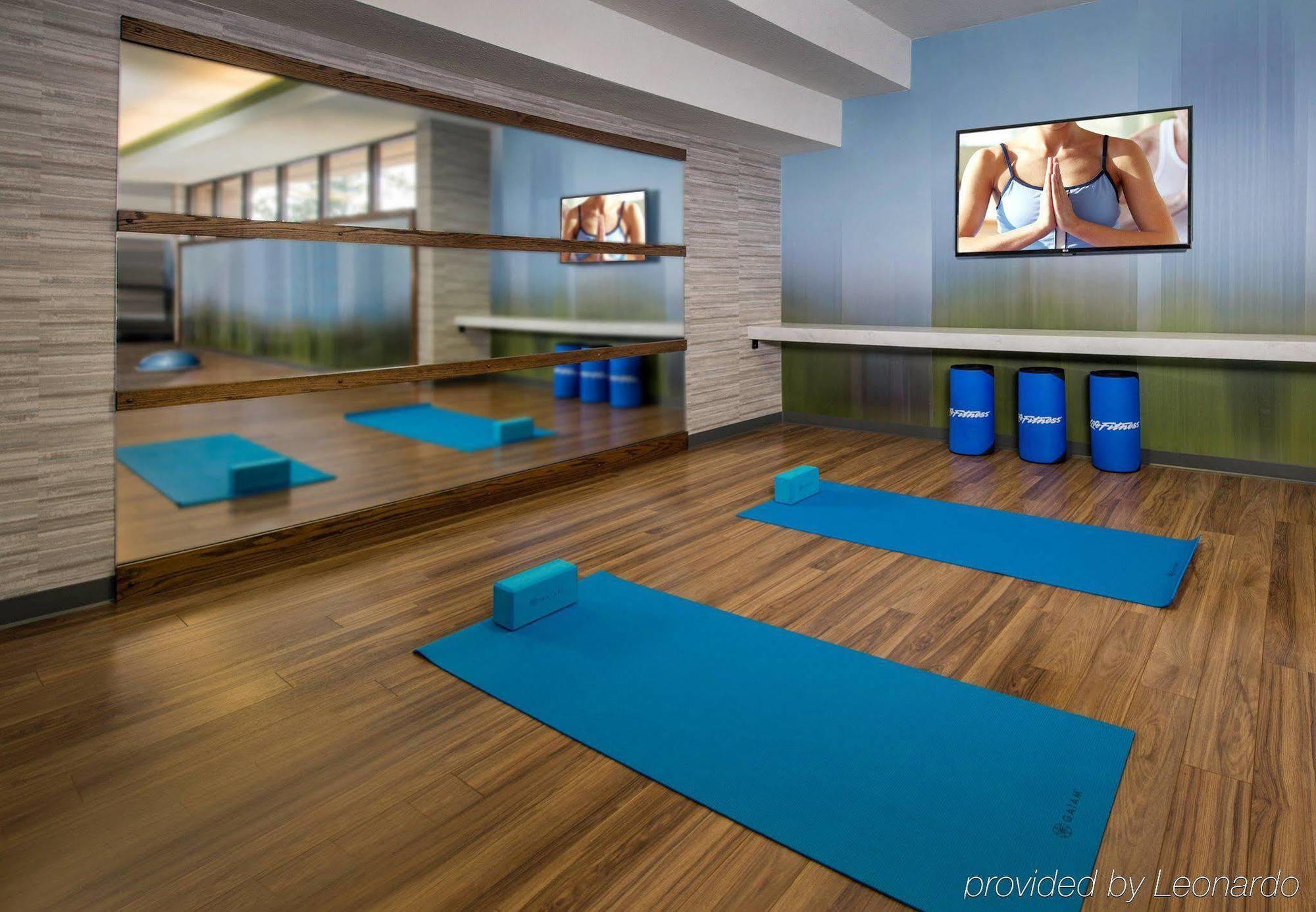 Courtyard By Marriott Silver Spring North/White Oak Bagian luar foto